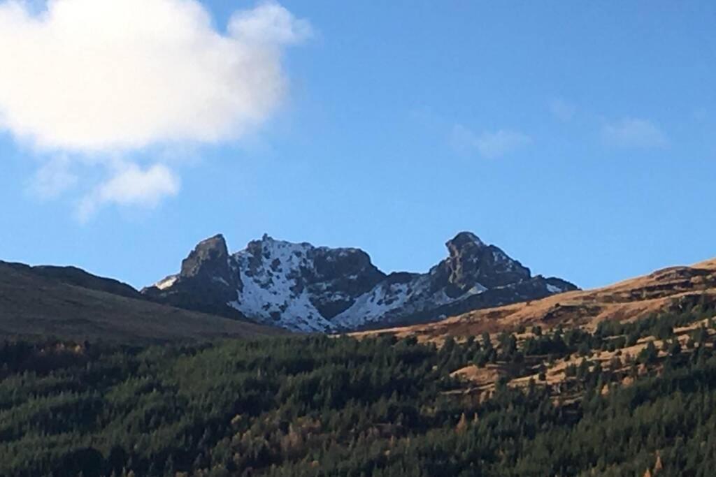 Twostones Self Catering Cottage Arrochar Eksteriør billede