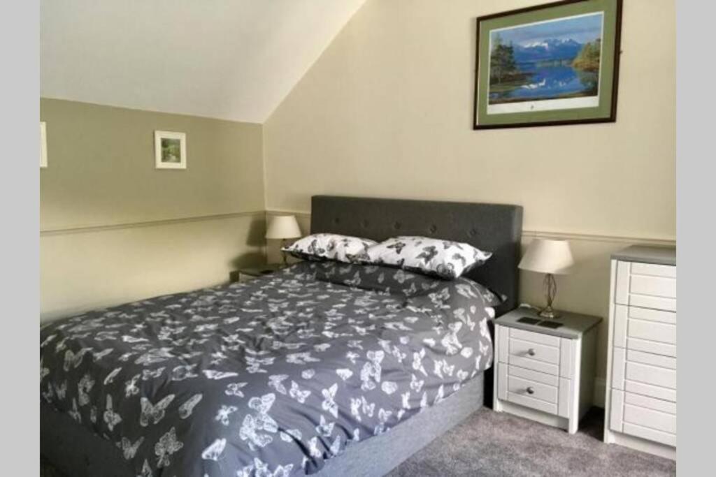Twostones Self Catering Cottage Arrochar Eksteriør billede